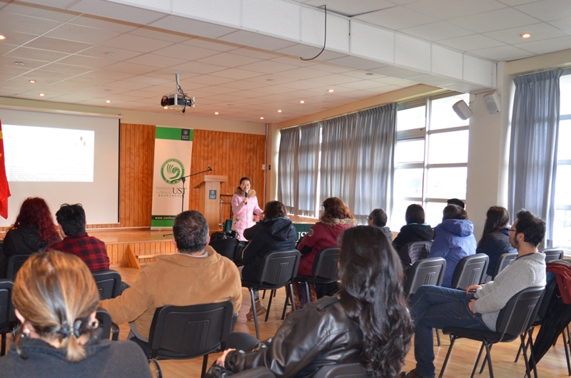 Fiesta Medio Otoño en Santo Tomás Puerto Montt